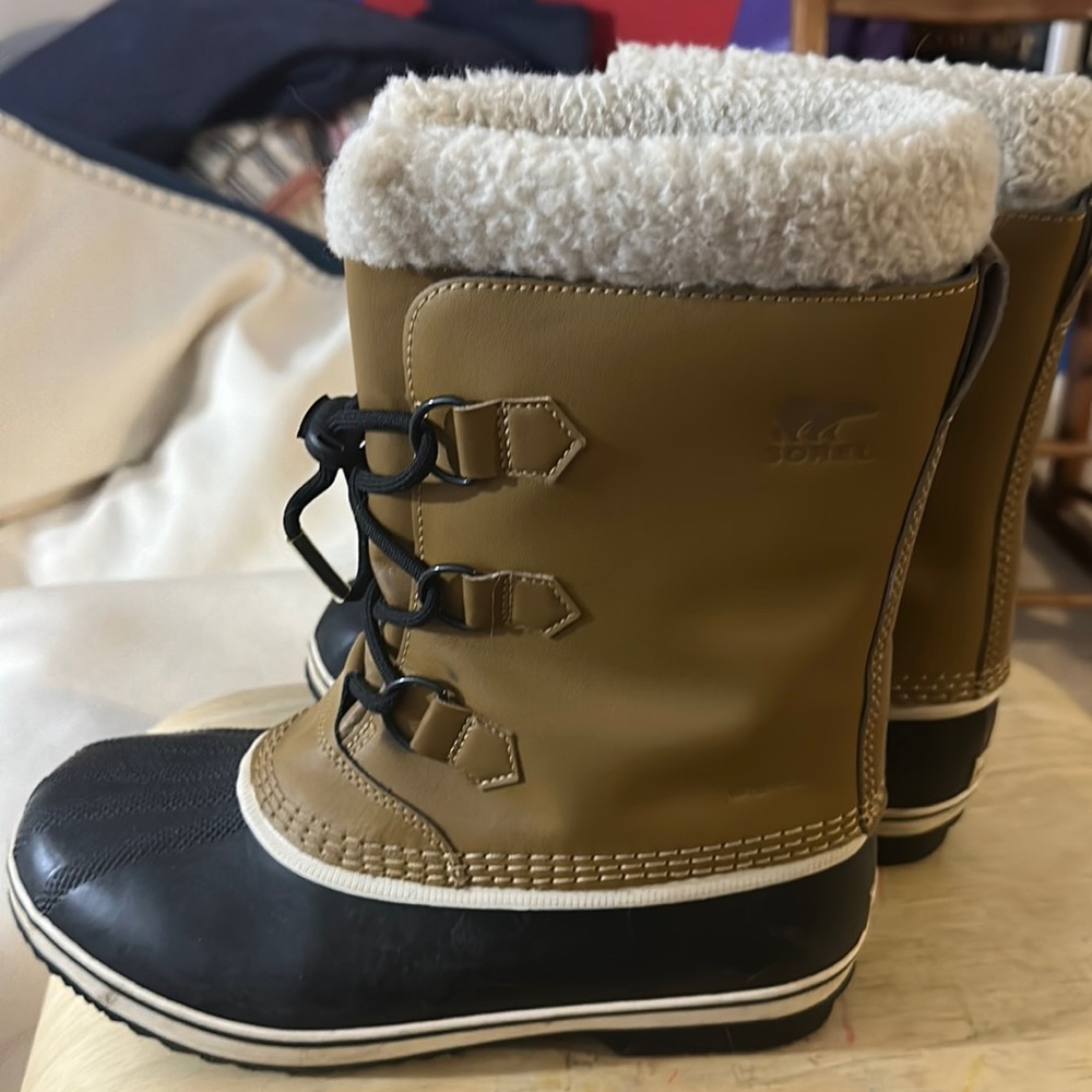 Sorel Kids' Tan and Black Winter Boots